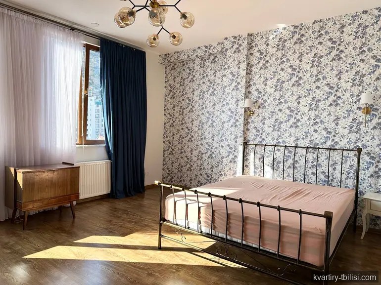 Трёхкомнатная квартира в Ваке — 1 200 USD/мес | Tbilisi Homes