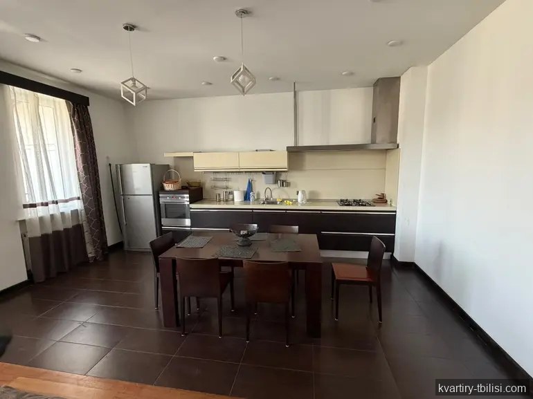 Трёхкомнатная квартира в Ваке — 1 500 USD/мес | Tbilisi Homes
