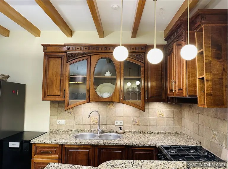 Трёхкомнатная квартира в Ваке — 2 000 USD/мес | Tbilisi Homes