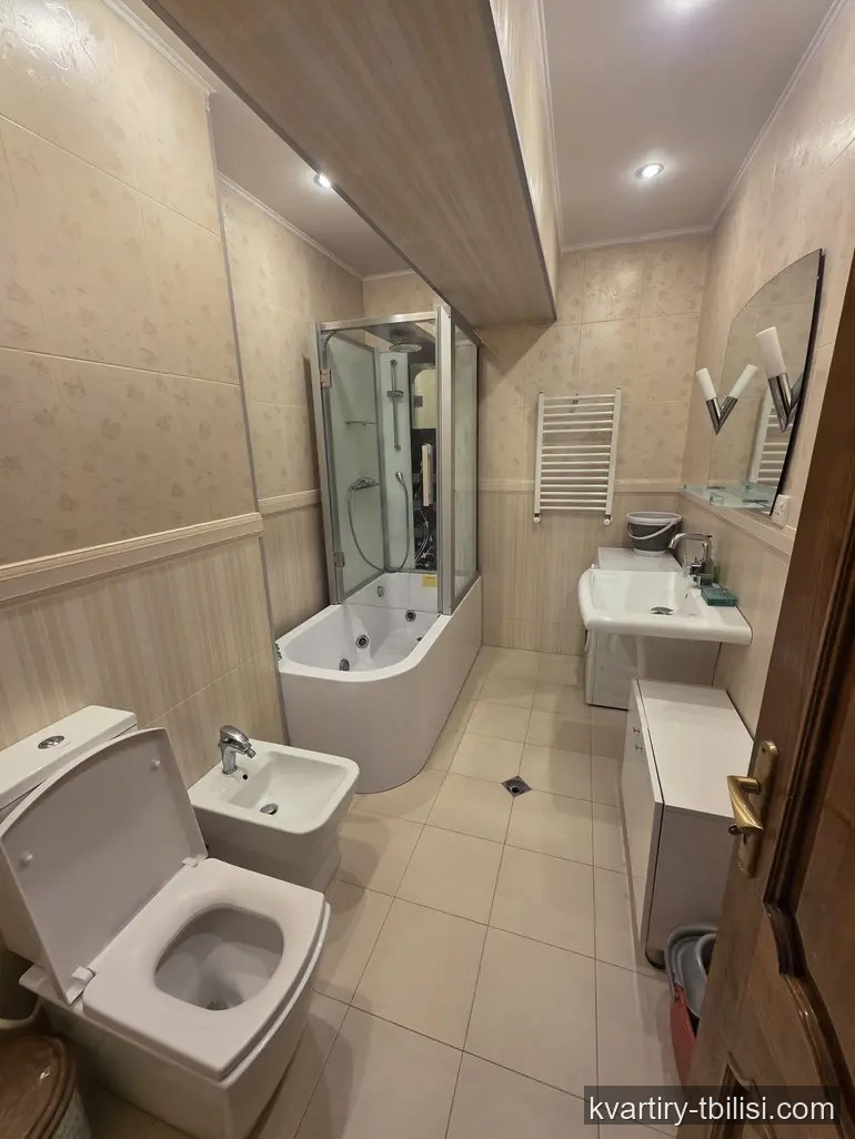 Четырёхкомнатная квартира в Ваке — 1 500 USD/мес | Tbilisi Homes