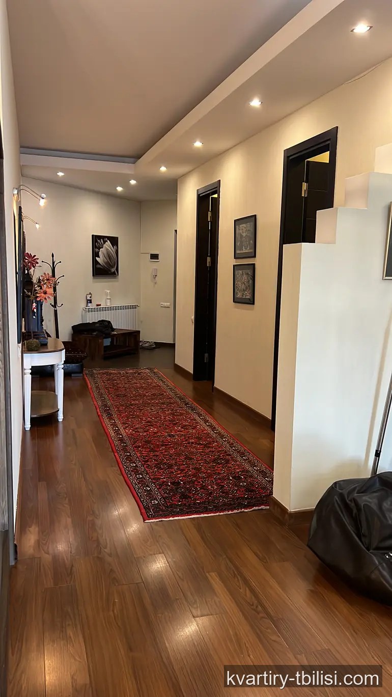 4-bedroom Apartment for rent in Vake, Tbilisi, 190 sqm, floor 3/12 — 1 900 USD/month | Tbilisi Homes