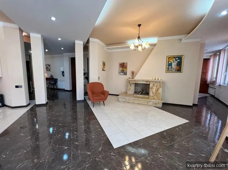 Четырёхкомнатная квартира в Ваке — 2 350 USD/мес | Tbilisi Homes