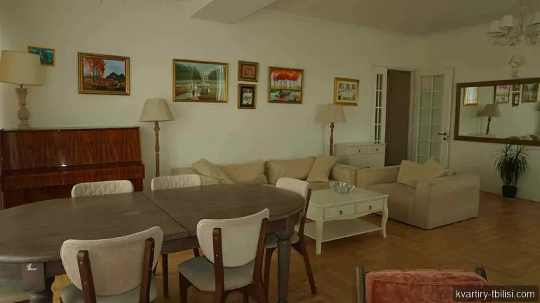 4-bedroom Apartment for rent in Vake, Tbilisi, 170 sqm, floor 11/15 — 2 700 USD/month | Tbilisi Homes