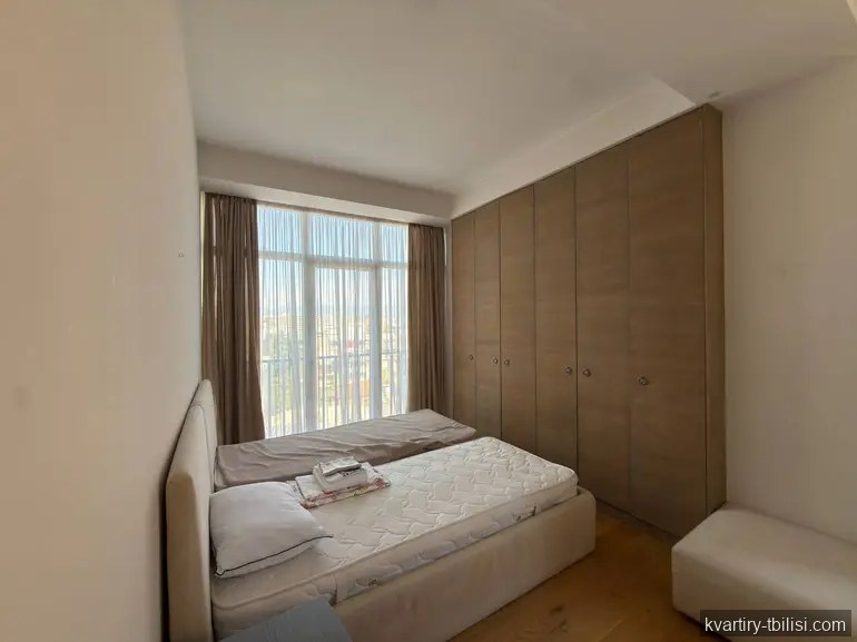 Четырёхкомнатная квартира в Ваке — 2 300 USD/мес | Tbilisi Homes