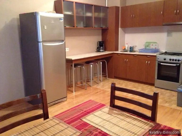 Четырёхкомнатная квартира в Ваке — 1 000 USD/мес | Tbilisi Homes