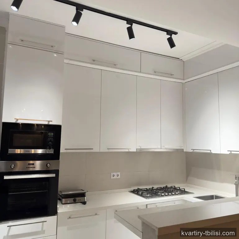 4-bedroom Apartment for rent in Vake, Tbilisi, 103 sqm, floor 7/18 — 1 100 USD/month | Tbilisi Homes