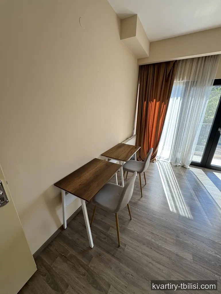 4-bedroom Apartment for rent in Vake, Tbilisi, 125 sqm, floor 2/18 — 1 700 USD/month | Tbilisi Homes