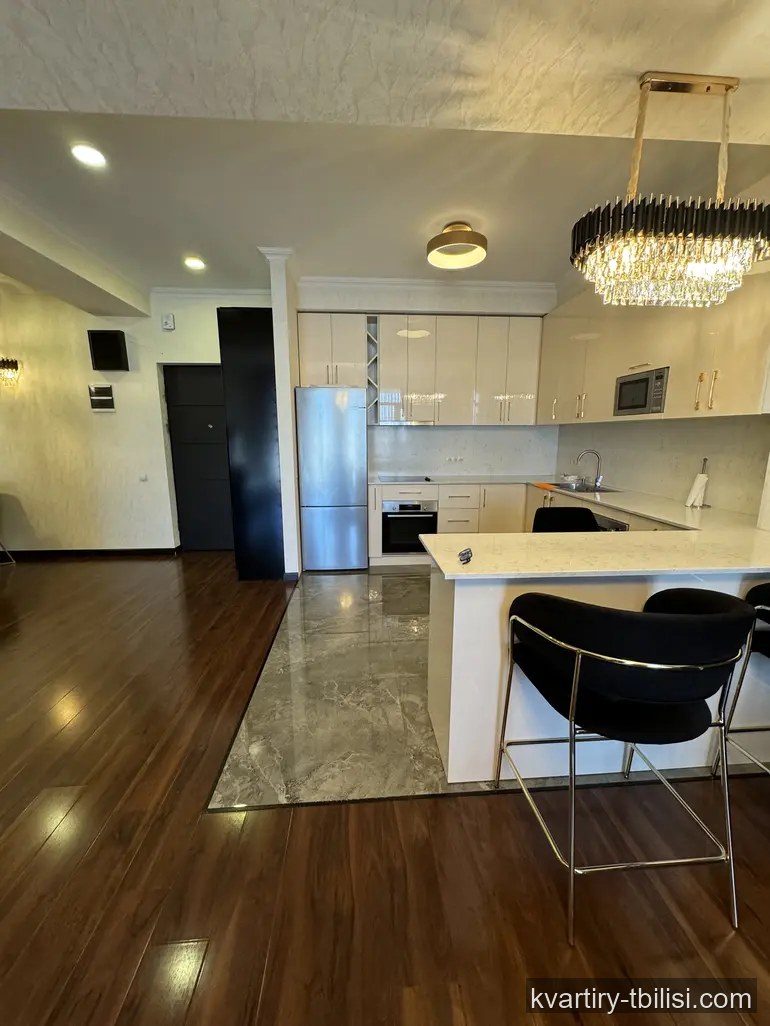 Четырёхкомнатная квартира в Ваке — 2 200 USD/мес | Tbilisi Homes