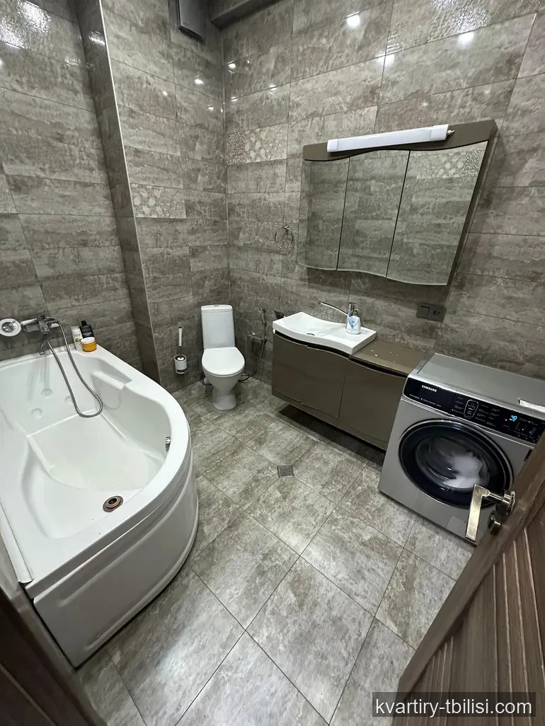 Четырёхкомнатная квартира в Ваке — 1 400 USD/мес | Tbilisi Homes