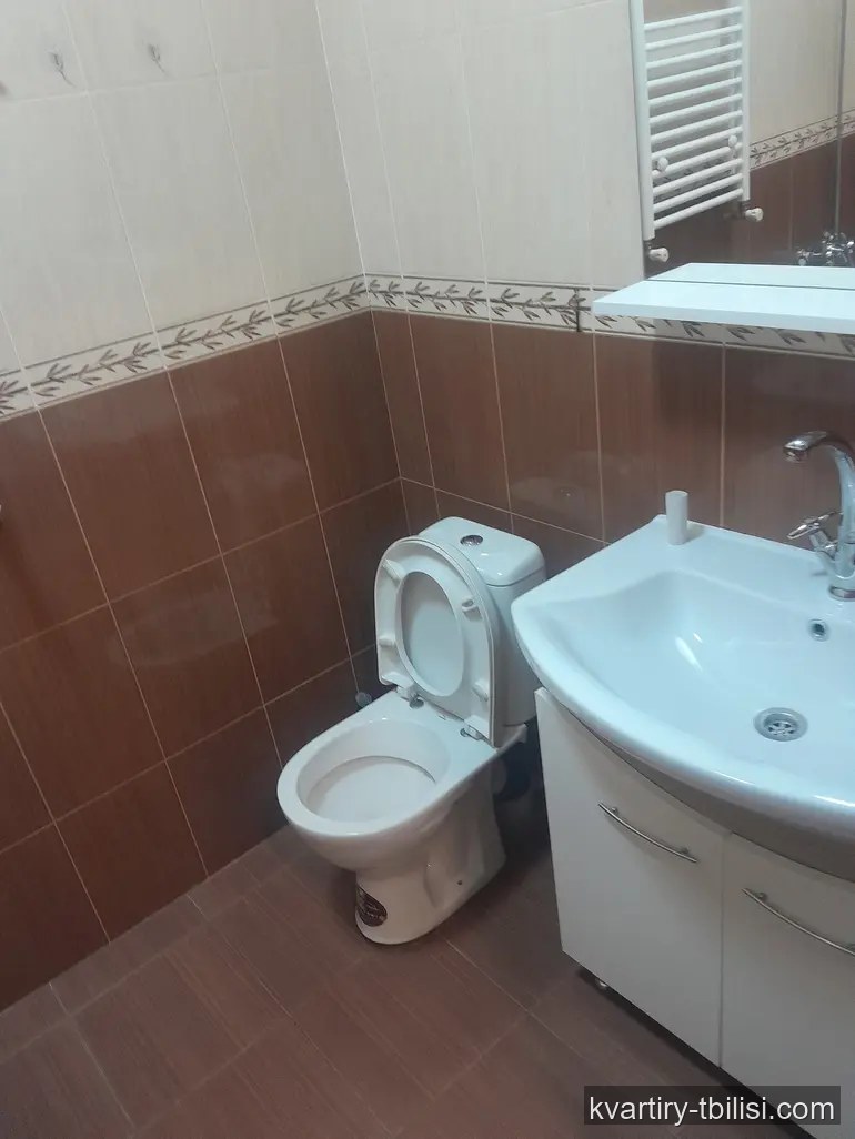 Четырёхкомнатная квартира в Ваке — 1 000 USD/мес | Tbilisi Homes