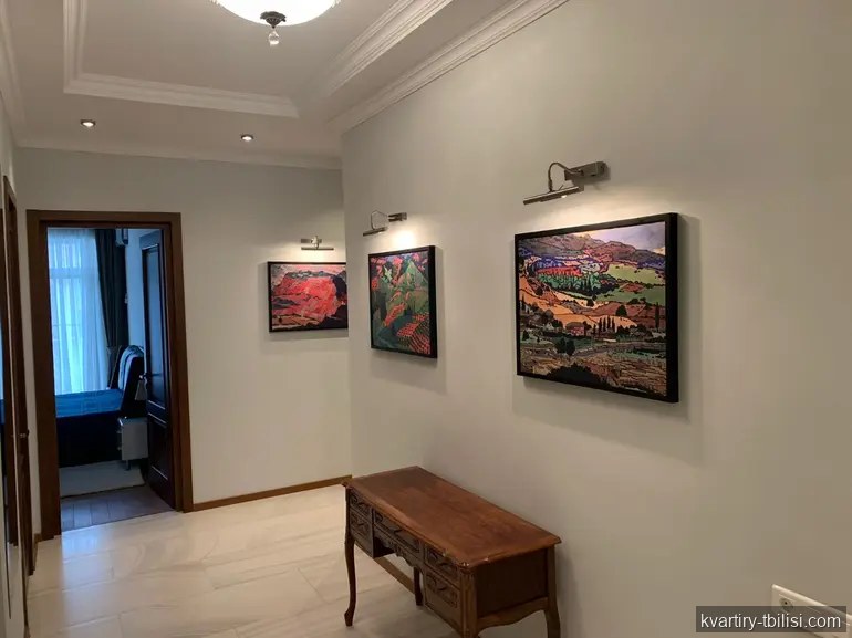 Четырёхкомнатная квартира в Ваке — 2 200 USD/мес | Tbilisi Homes