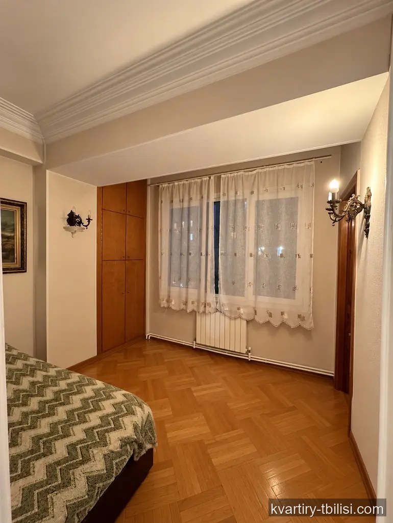 5-комнатная квартира в Ваке — 800 USD/мес | Tbilisi Homes