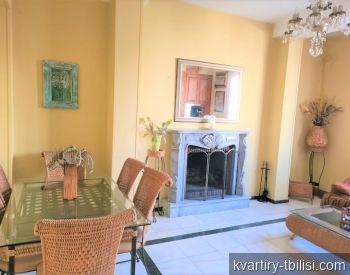 5-комнатная квартира в Ваке — 1 500 USD/мес | Tbilisi Homes