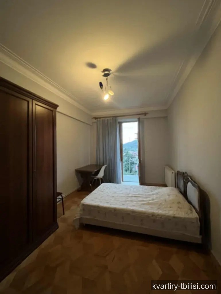7-комнатная квартира в Ваке — 1 100 USD/мес | Tbilisi Homes