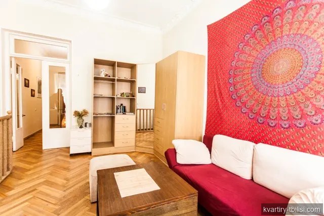 2-bedroom Apartment for rent in Vera, Tbilisi, 65 sqm, floor 1/2 — 550 USD/month | Tbilisi Homes