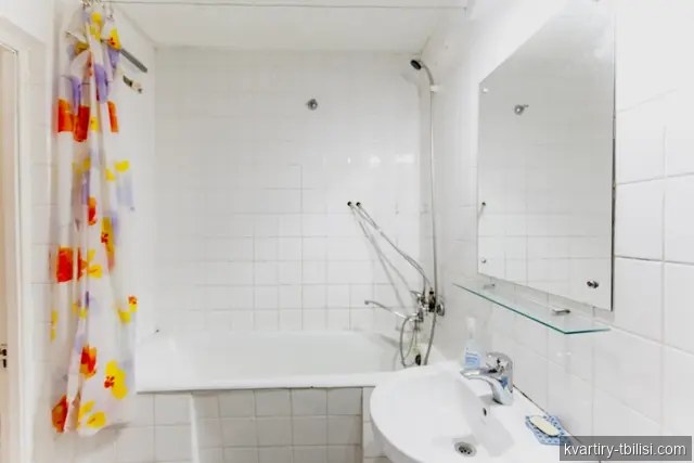 2-bedroom Apartment for rent in Vera, Tbilisi, 65 sqm, floor 1/2 — 550 USD/month | Tbilisi Homes