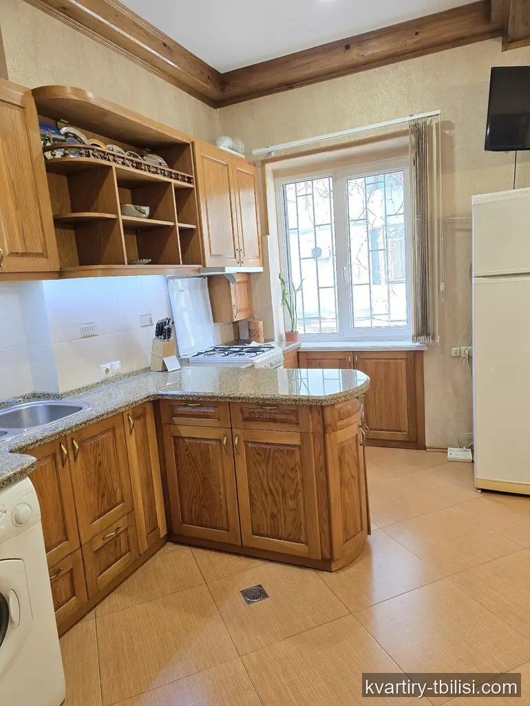 2-bedroom Apartment for rent in Vera, Tbilisi, 80 sqm, floor 3/5 — 850 USD/month | Tbilisi Homes