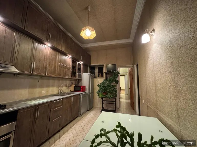 Трёхкомнатная квартира на Вере — 1 072 USD/мес | Tbilisi Homes