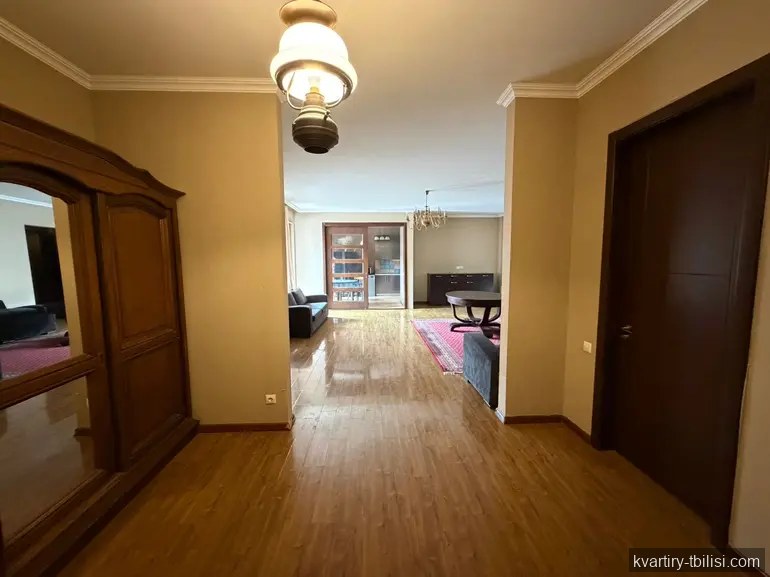 Трёхкомнатная квартира на Вере — 1 150 USD/мес | Tbilisi Homes