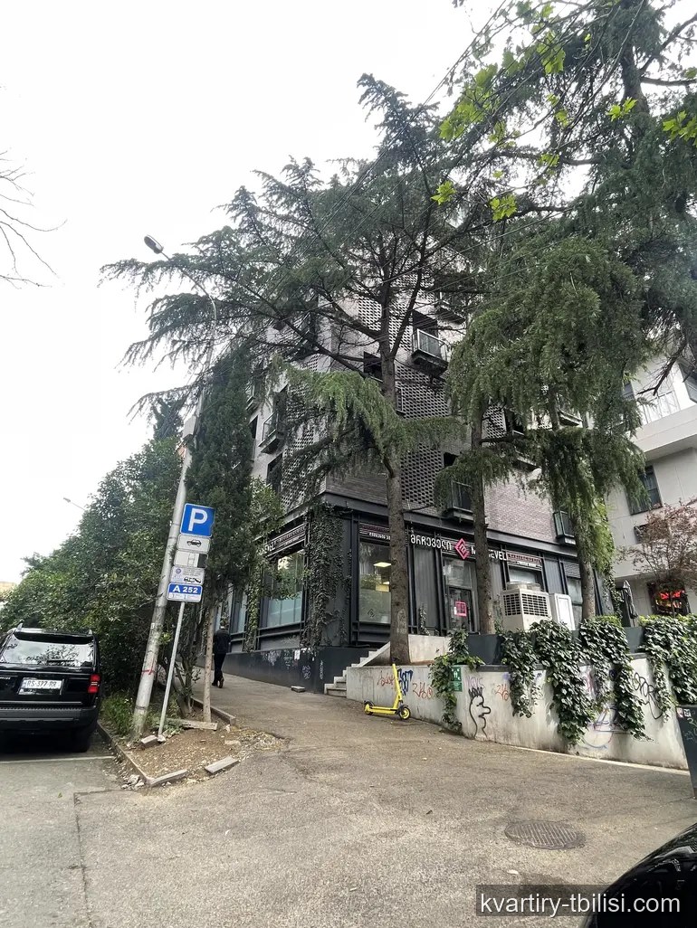 Трёхкомнатная квартира на Вере — 1 300 USD/мес | Tbilisi Homes