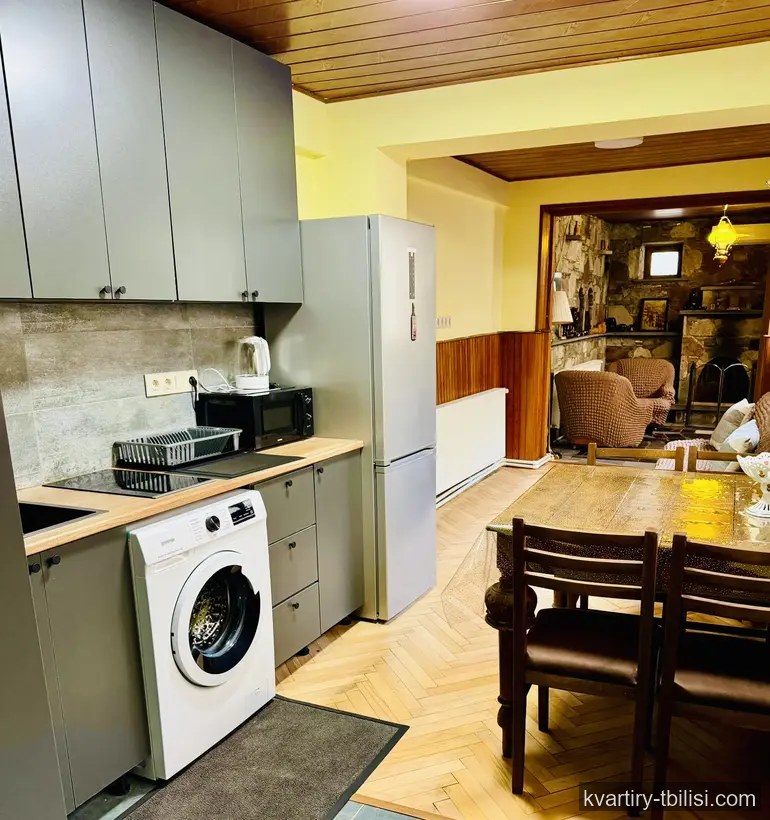 Трёхкомнатная квартира на Вере — 700 USD/мес | Tbilisi Homes