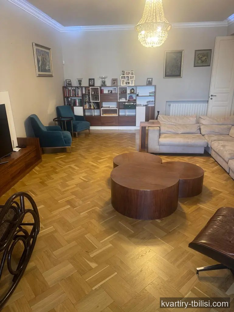 Четырёхкомнатная квартира на Вере — 2 000 USD/мес | Tbilisi Homes
