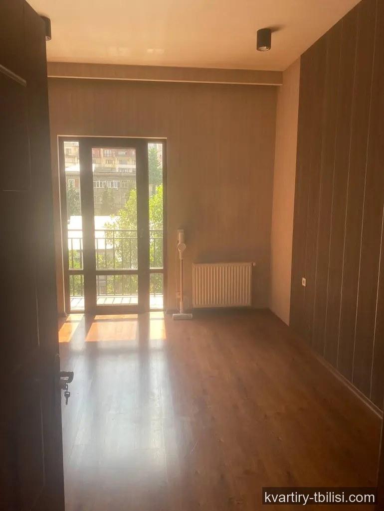 5-bedroom Apartment for rent in Vera, Tbilisi, 200 sqm, floor 8/8 — 1 750 USD/month | Tbilisi Homes
