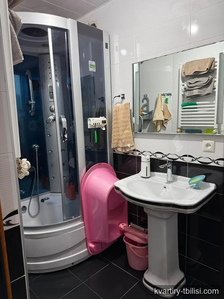 4-bedroom Apartment for sale in Tbilisi, Tbilisi, 112 sqm, floor 2/5 — 113 000 USD | Tbilisi Homes