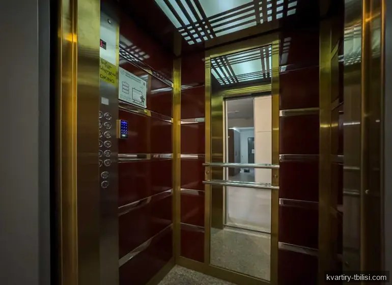 3-bedroom Apartment for sale in Avlabari, Tbilisi, 105 sqm, floor 4/12 — 165 000 USD | Tbilisi Homes