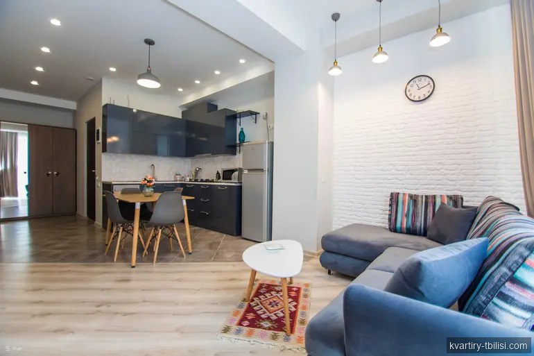 Трёхкомнатная квартира в Авлабари — 150 000 USD | Tbilisi Homes