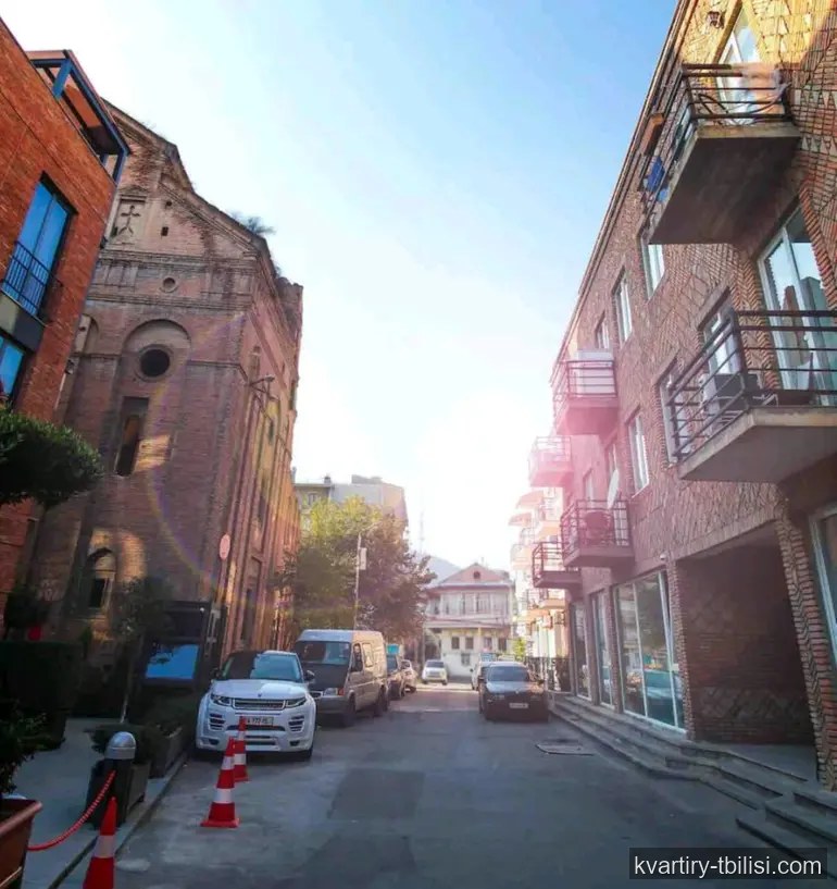 3-bedroom Apartment for sale in Avlabari, Tbilisi, 71 sqm, floor 2/4 — 185 000 USD | Tbilisi Homes