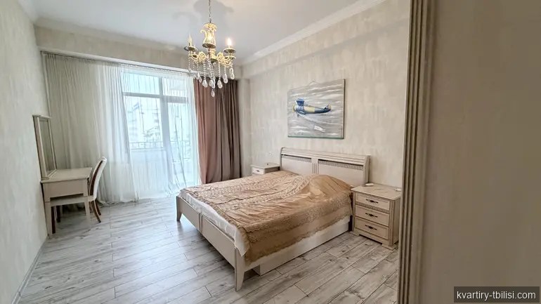 Четырёхкомнатная квартира в Авлабари — 240 000 USD | Tbilisi Homes