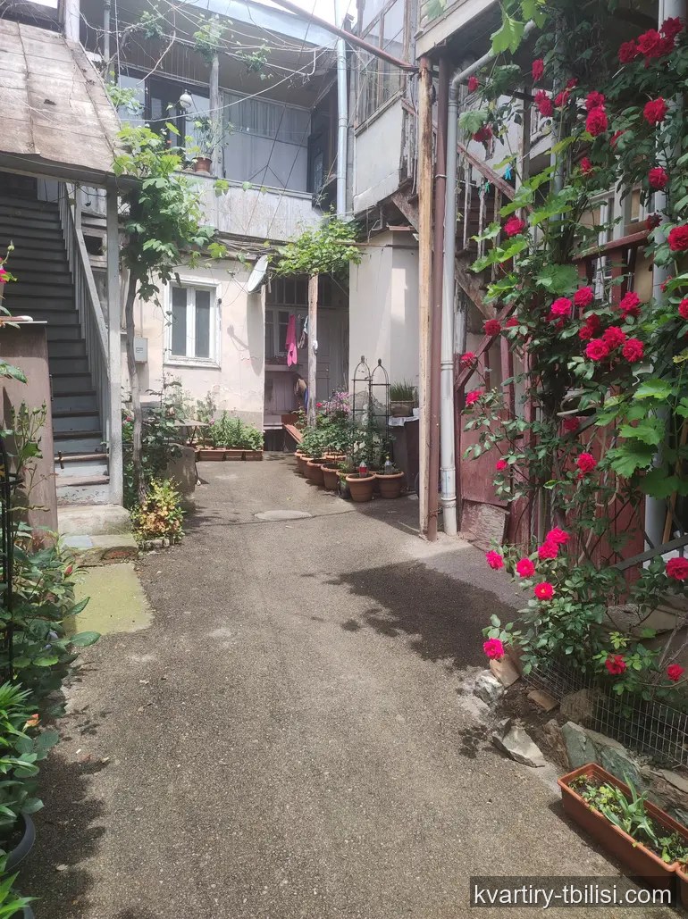1-bedroom Apartment for sale in Chugureti, Tbilisi, 19 sqm, floor 1/2 — 37 000 USD | Tbilisi Homes