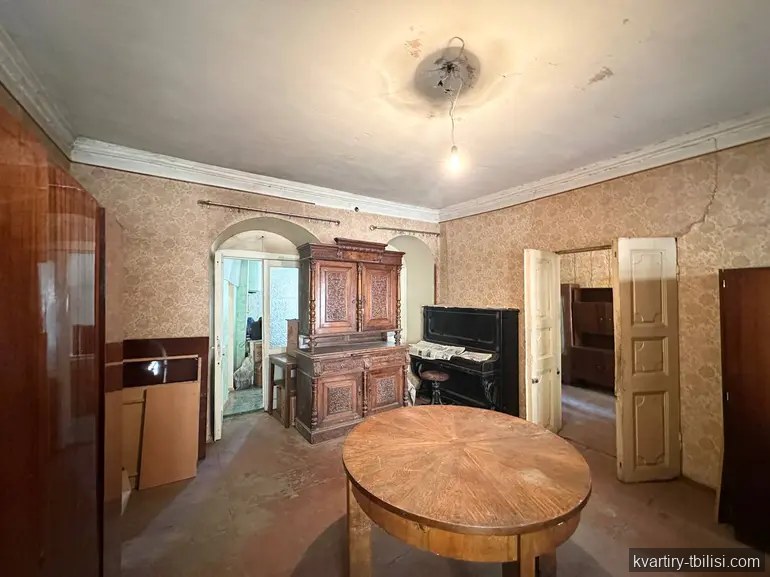 3-bedroom Apartment for sale in Chugureti, Tbilisi, 70 sqm, floor 1/2 — 85 000 USD | Tbilisi Homes