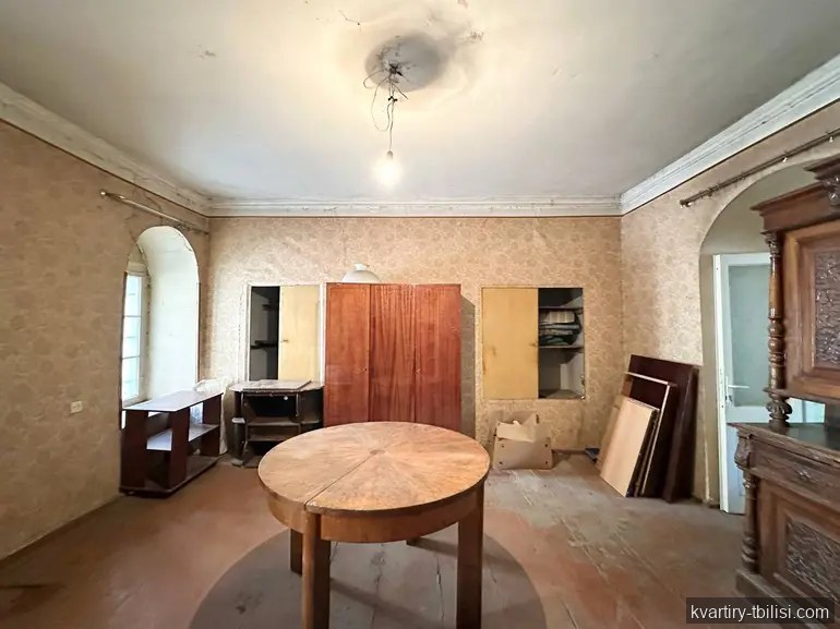 3-bedroom Apartment for sale in Chugureti, Tbilisi, 70 sqm, floor 1/2 — 85 000 USD | Tbilisi Homes