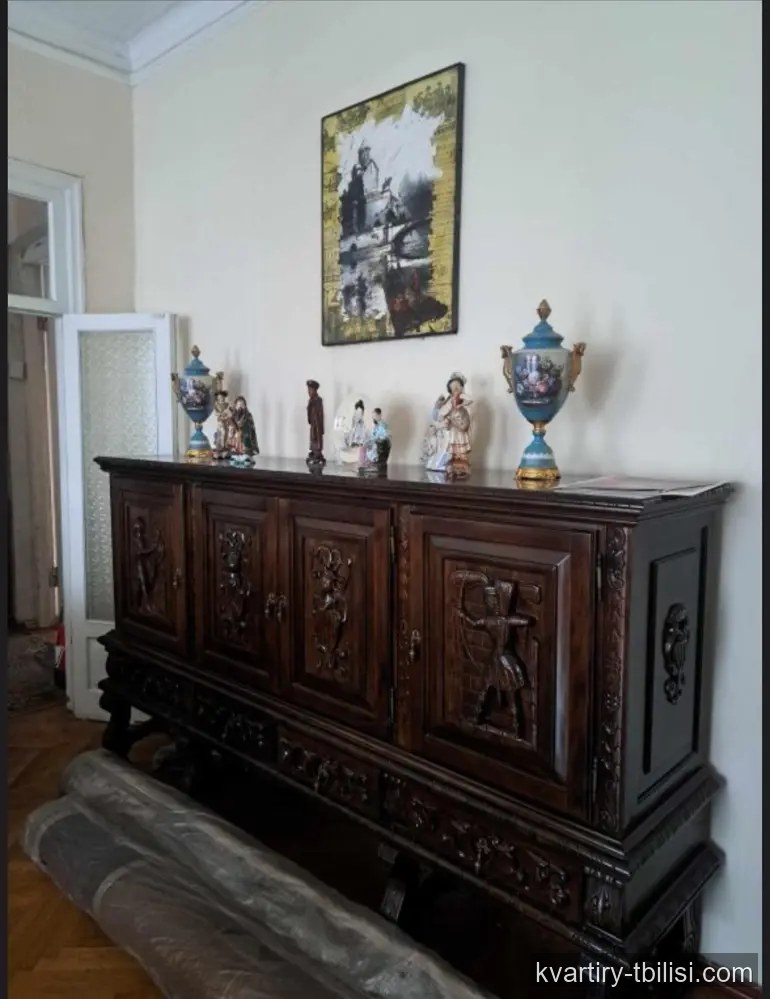 3-bedroom Apartment for sale in Chugureti, Tbilisi, 100 sqm, floor 2/2 — 175 000 USD | Tbilisi Homes