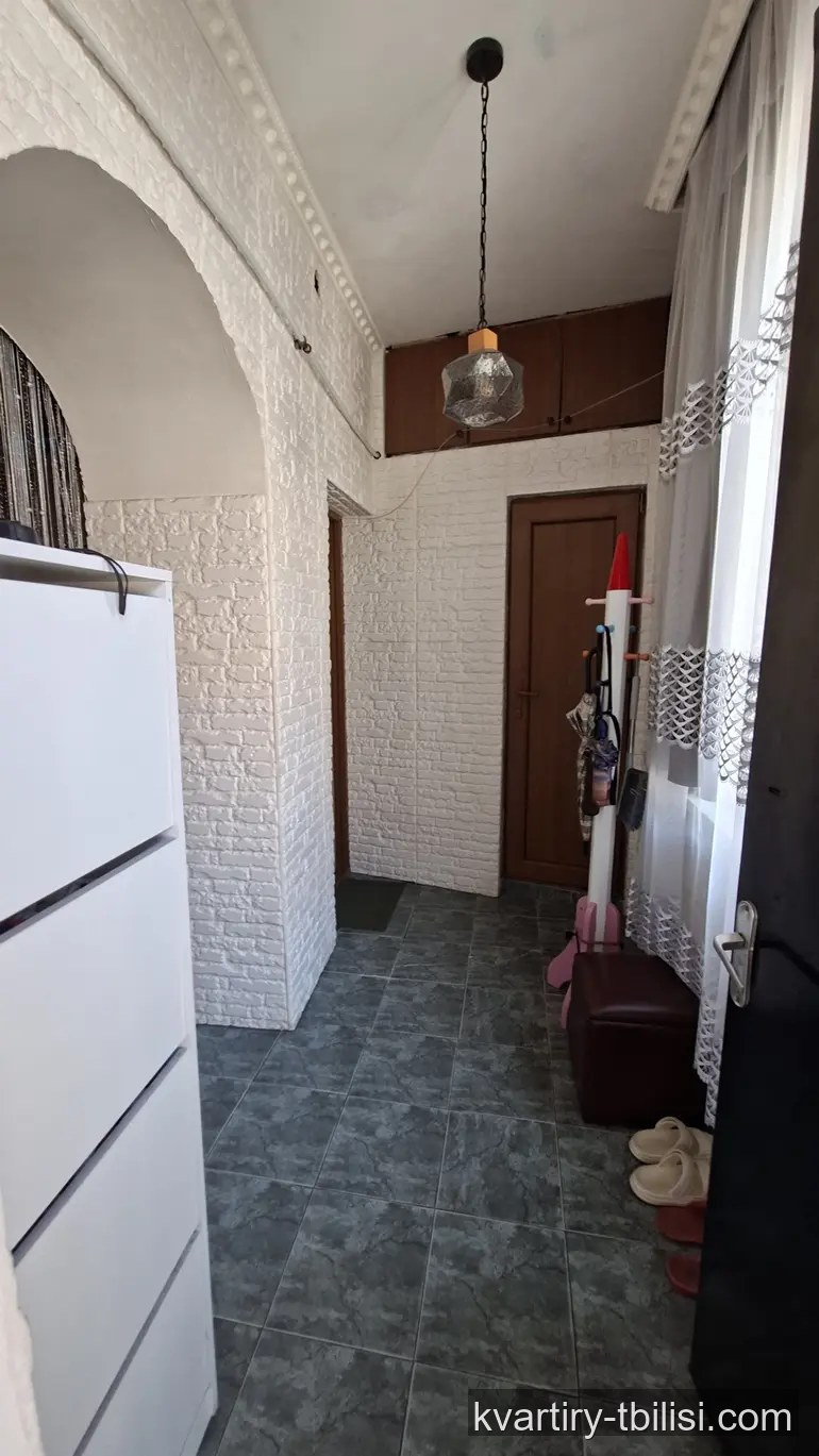 3-bedroom Apartment for sale in Chugureti, Tbilisi, 66 sqm, floor 2/2 — 100 000 USD | Tbilisi Homes