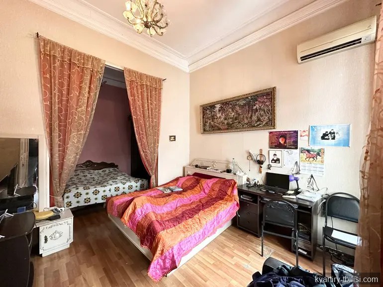 3-bedroom Apartment for sale in Chugureti, Tbilisi, 116 sqm, floor 2/2 — 90 000 USD | Tbilisi Homes