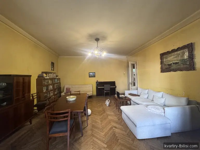 4-bedroom Apartment for sale in Chugureti, Tbilisi, 100 sqm, floor 4/5 — 180 000 USD | Tbilisi Homes