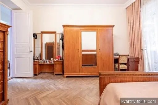 Четырёхкомнатная квартира в Чугурети — 295 000 USD | Tbilisi Homes