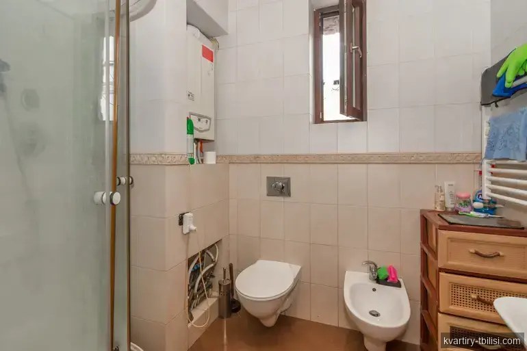 Четырёхкомнатная квартира в Чугурети — 135 000 USD | Tbilisi Homes