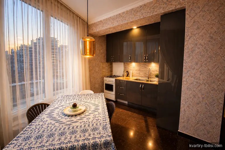 Четырёхкомнатная квартира в Дидубе — 220 000 USD | Tbilisi Homes