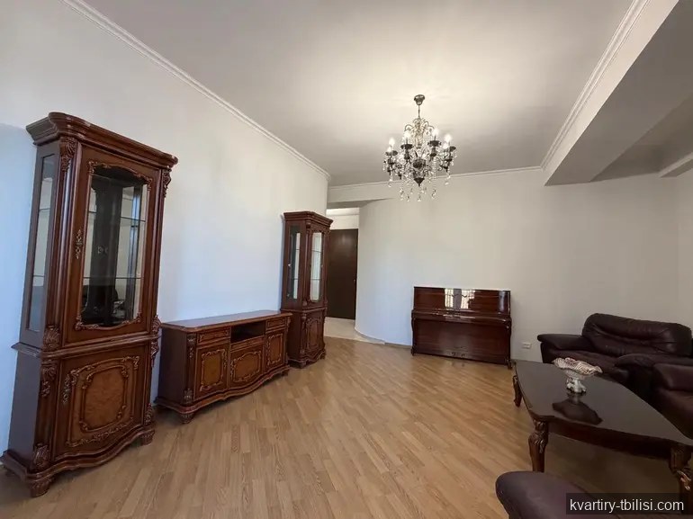 Четырёхкомнатная квартира в Дидубе — 190 000 USD | Tbilisi Homes