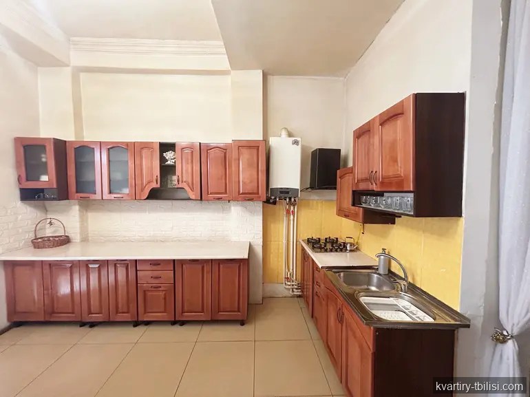 7-комнатная квартира в Дидубе — 230 000 USD | Tbilisi Homes