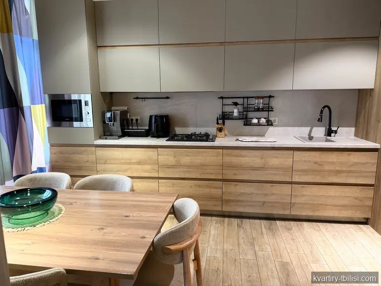5-комнатная квартира в Дигомском массиве — 163 780 USD | Tbilisi Homes