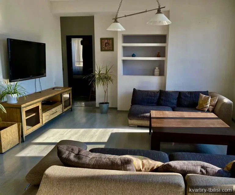 4-bedroom apartment