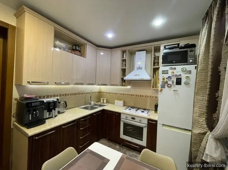 4-bedroom Apartment for sale in Isani, Tbilisi, 110 sqm, floor 6/9 — 155 000 USD | Tbilisi Homes