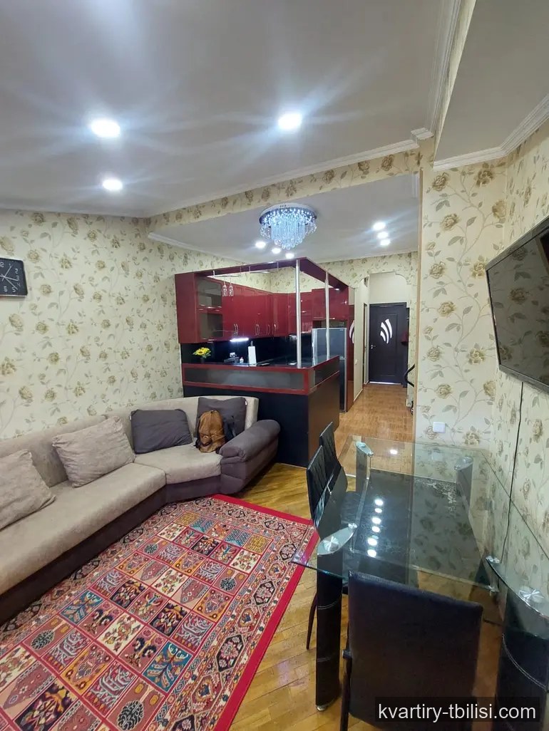Трёхкомнатная квартира на Московском проспекте — 98 000 USD | Tbilisi Homes