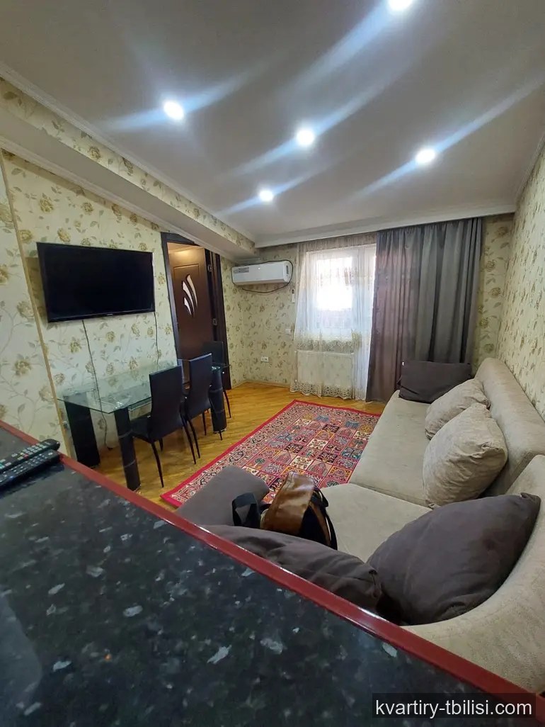 Трёхкомнатная квартира на Московском проспекте — 98 000 USD | Tbilisi Homes