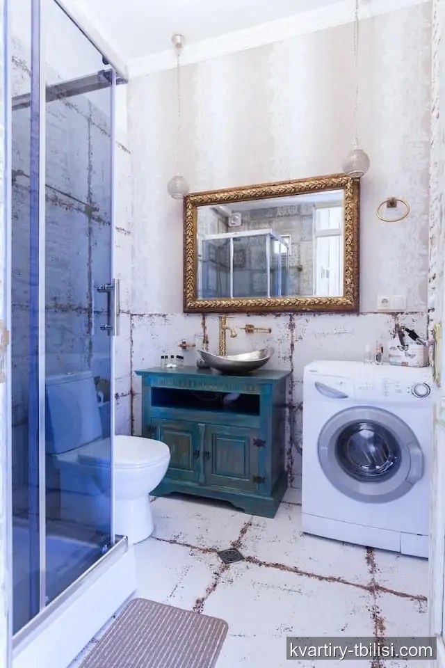Двухкомнатная квартира на Мтацминде — 180 000 USD | Tbilisi Homes